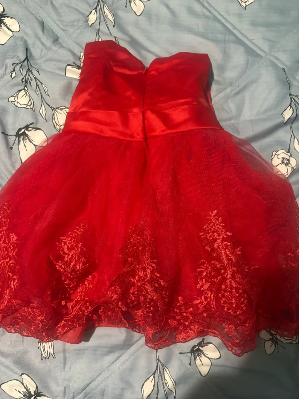 The Unbranded Brand elegant red